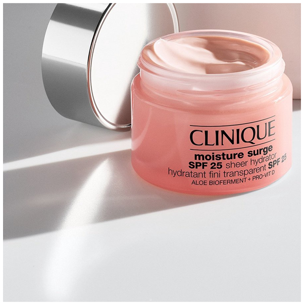 MOISTURE SURGE SPF 25 SHEER HYDRATOR Увлажняющий гель-крем