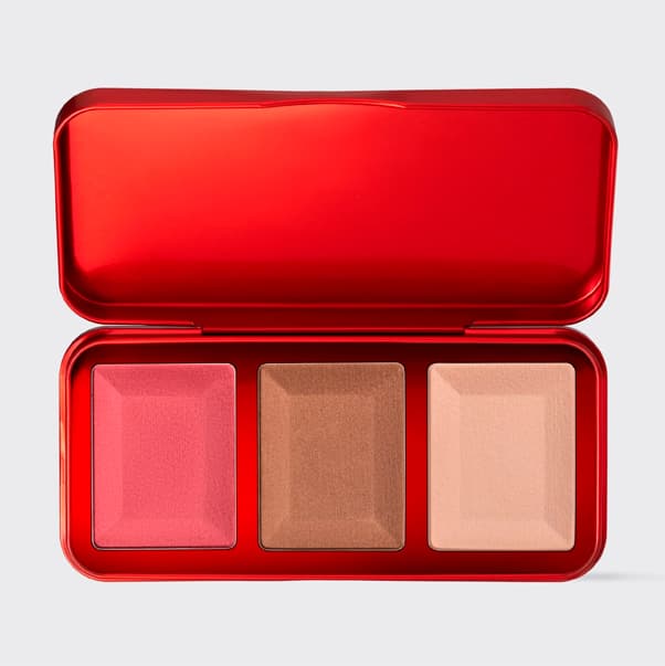 GRANDE PREMIERE Пудровая палетка для моделирования лица